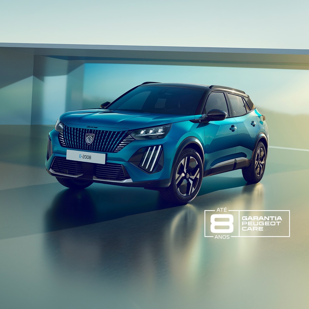 New SUV PEUGEOT E-2008 Obsession Blue front view